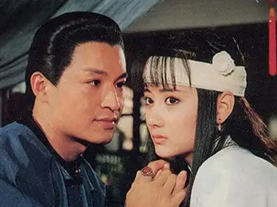 《梅花三弄》演员二十年重聚相见甚欢