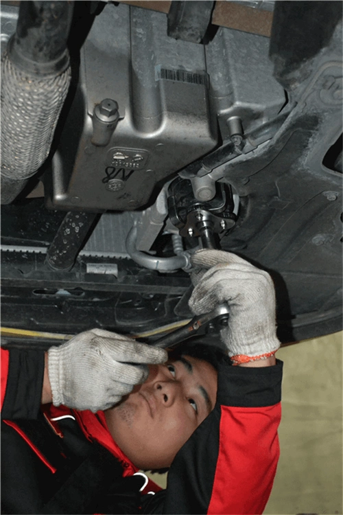 注意: 用手旋下机滤后,要垂直下落,不要歪斜,防止