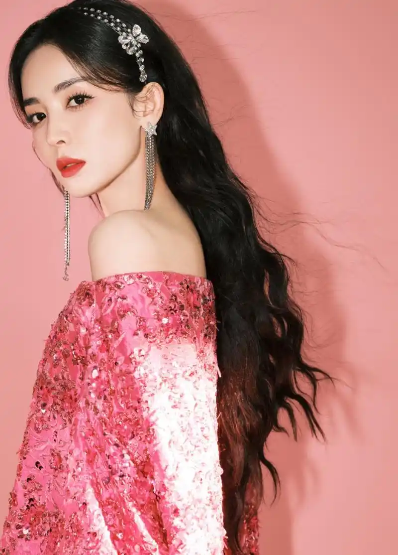 古力娜扎高清壁纸头像(六十三)[庆祝]