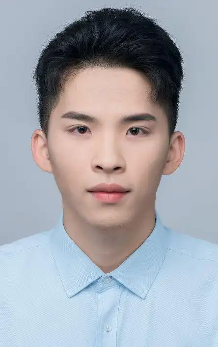 看颜狗男生是不是真的帅看看证件照再说