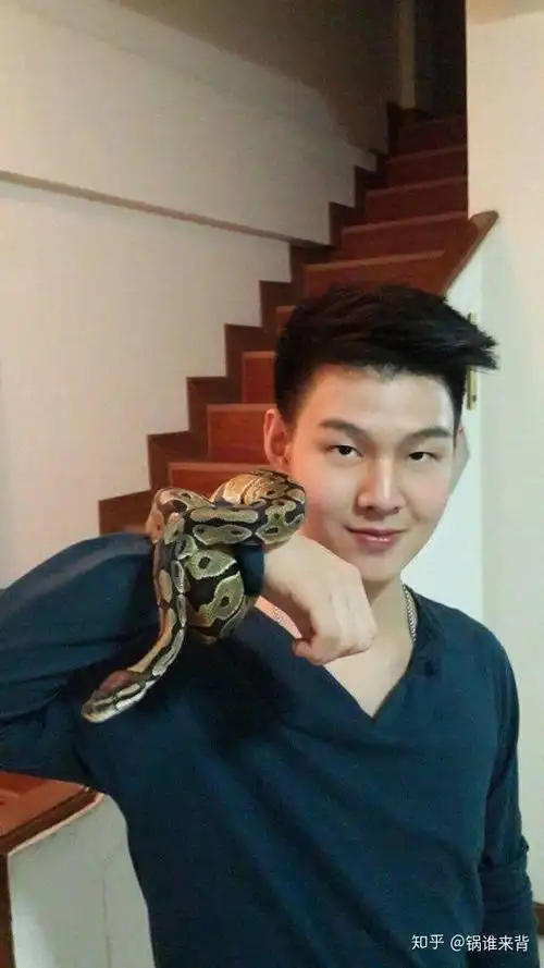 泰星黄明明整容了吗