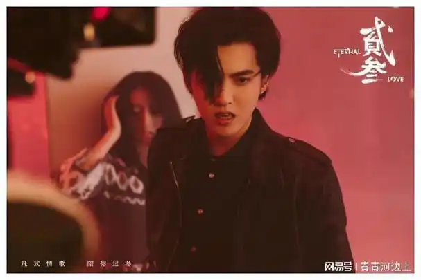 吴亦凡踩缝纫机已经2年了,从顶流沦落成此,他的粉丝还在等他吗