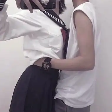 看不到脸的情侣头像高清低调情侣头像一男一女