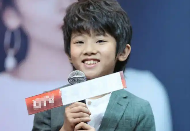 有种"整容式"叫阿离长大,搭档刘涛,杨烁,颜值与之前判若两人_网易订阅