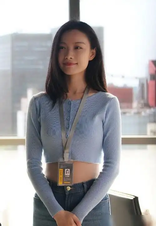 《流金岁月》堪称新年穿搭指南,诗诗适合见家长,倪妮超适合约会