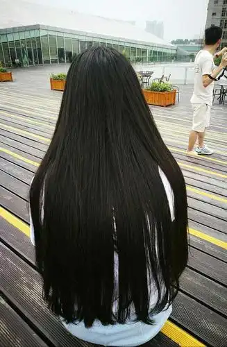 长发及腰是一种什么感觉?