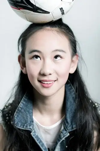 12岁的拉丁舞女孩