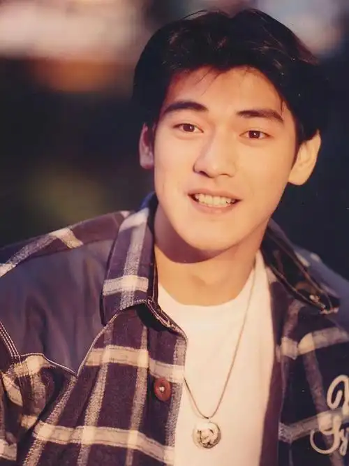 有一种帅哥叫金城武曾经亚洲男星颜值顶峰