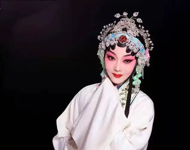 京剧青衣演员张茜,天赋极佳,清亮甜美