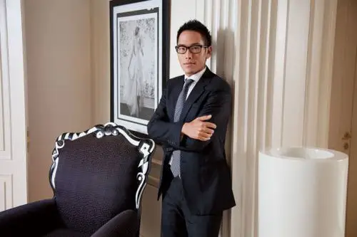 管理 > 正文  文:卢悦    学徒接班人   在母亲徐枫(微博)眼中,汤子嘉