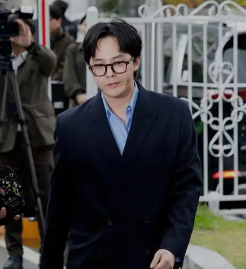 再反转,权志龙被质疑销毁证据_腾讯新闻