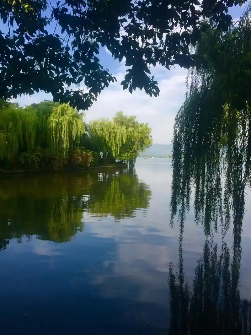 你要知道,你不需要长得有多漂亮多帅气,但一定要收拾