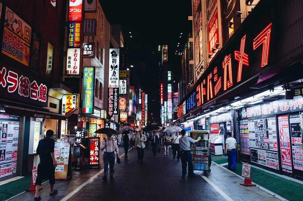 日本自古地狭人稠,战后经济满目疮痍,为何却能领先亚洲70年?