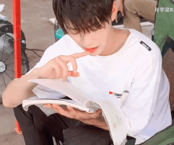 1000_833gif 动态图 动图