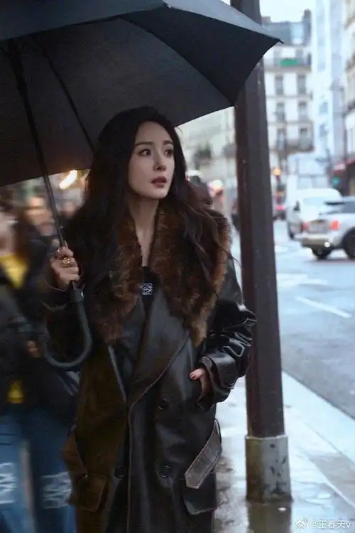 杨幂是内娱最美__财经头条