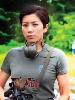 苏文强(黄智雯饰演)