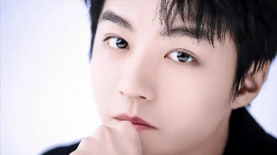 我愿称王俊凯的壁纸为护眼壁纸