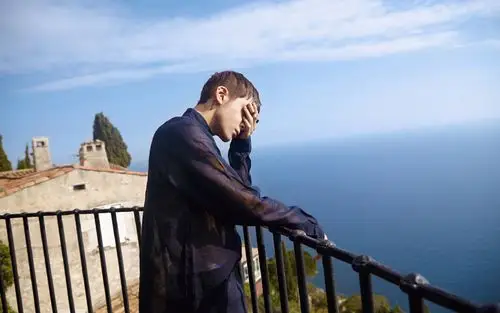 曾舜晞冷峻帅气写真大片桌面壁纸