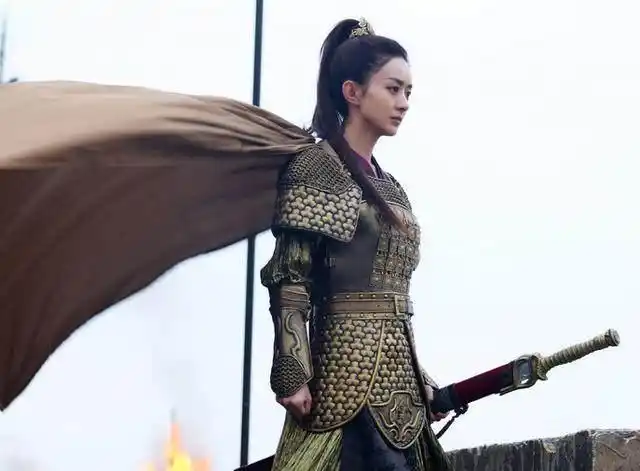 穿盔甲最帅的8大女星,赵丽颖第五,赵薇第三,第一是她无人不服