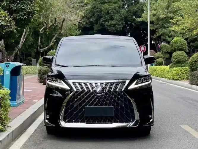 雷克萨斯lm300h四座