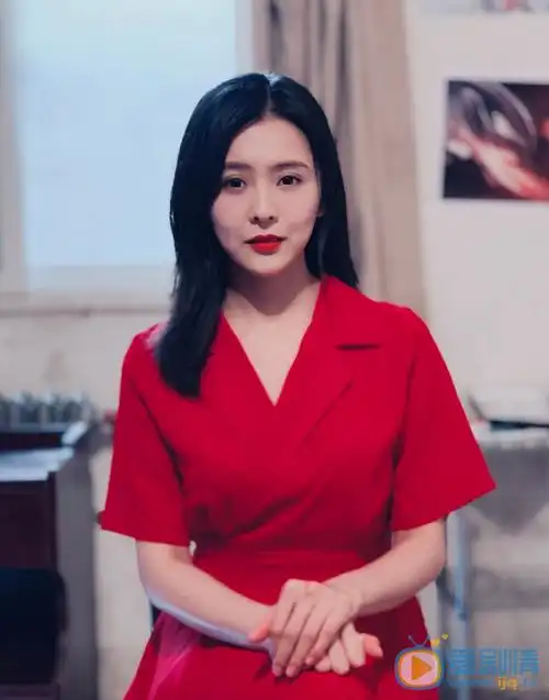 王蕾个人资料简介 王蕾演艺经历 王蕾复古写真图片