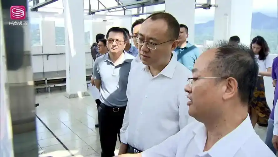 率队到横岗街道调研基础设施和公共配套建设工作,区领导谷更军,高旭敏