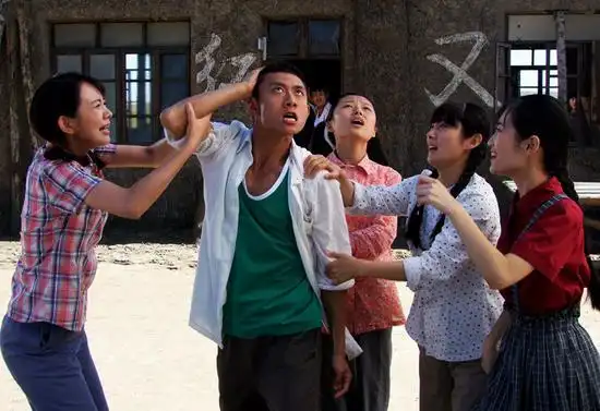 青春励志剧《青谷子》热播 张一山孙耀琦走过1977青涩年华