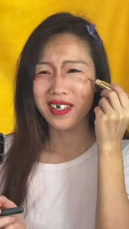 长得丑一定活得久,我这样打扮可以吗?