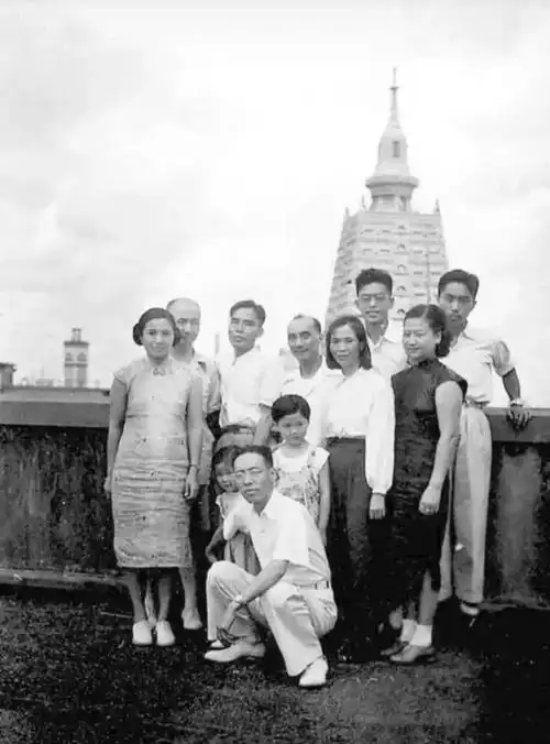 1981年,贺子珍在北京居住两年后向中央提出一个请求,批示:同意_网易