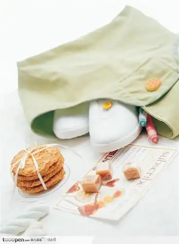 生活用品-袋中的物品