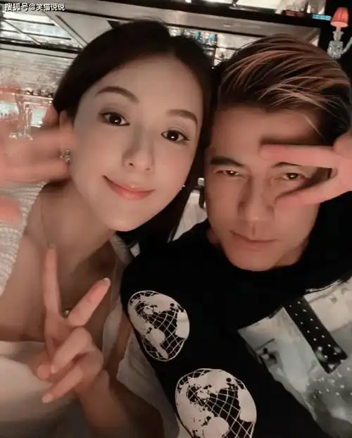 除此之外,也有网友评论表示方媛跟郭富城确实很般配,两人都长得很好看