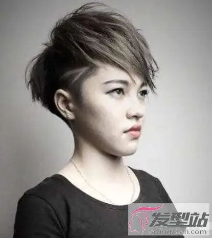 女生两边剃短发发型这样剪短发又潮又酷