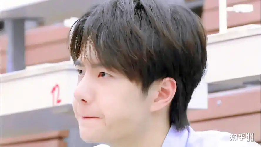 奶膘富人王一博有哪些奶膘特别明显的照片