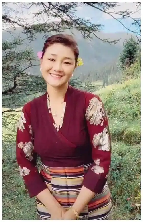 曾经火遍全国的降央卓玛,为何突然销声匿迹了?_文化公司_哥哥_因为