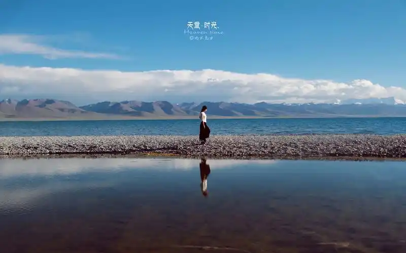 海边唯美美女背影高清桌面壁纸-美女壁纸 - 壁纸家