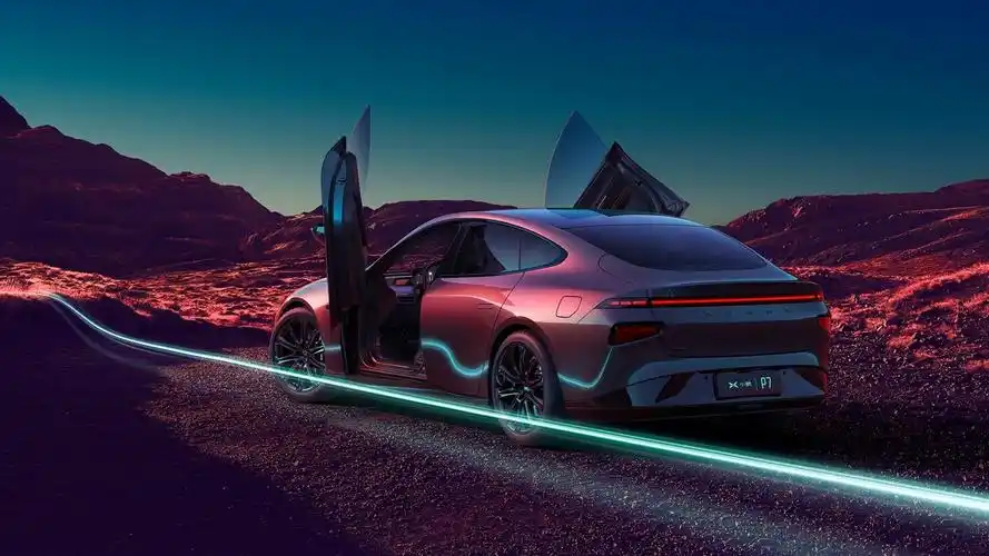 小鹏p7挪威正式上市 炫酷鹏翼版限量发售-新浪汽车