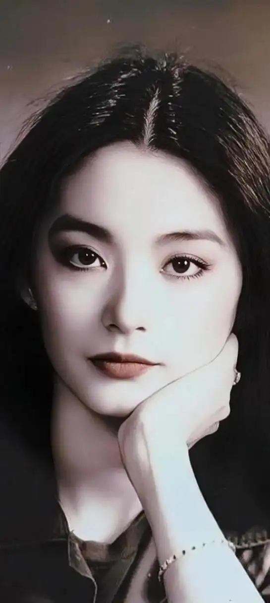 世间最美的女子——林青霞  林青霞这个名字,凝聚了时光的记忆.