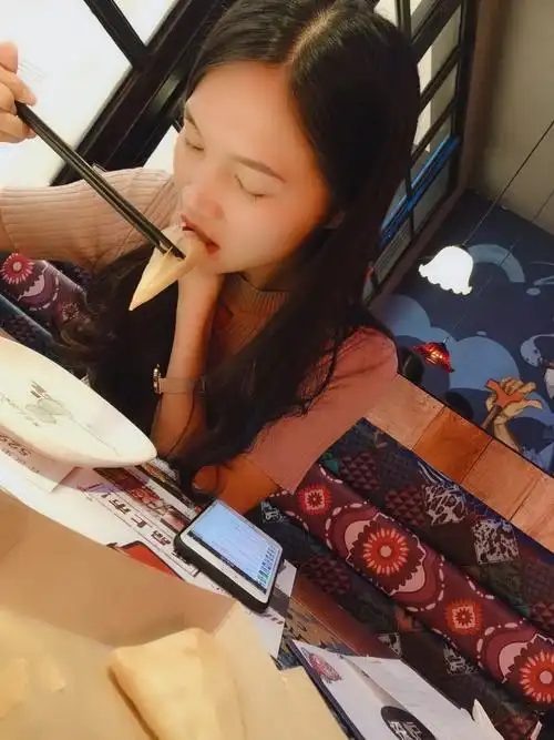 有一段感情两个人两座城林小姐生日快乐