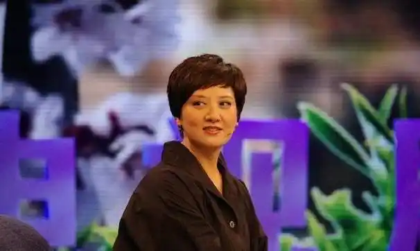 宋丹丹年轻时的宋丹丹,也算是个大美女.