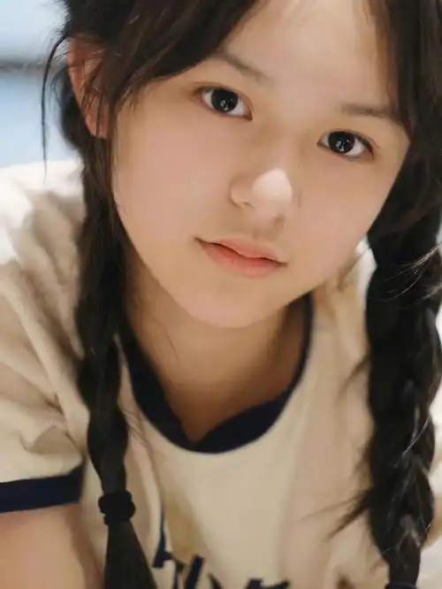 刘楚恬〡一组大头照