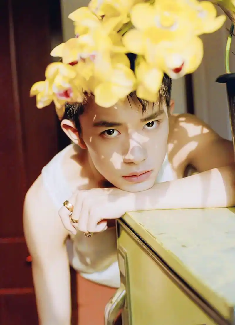 易烊千玺 x 红秀 又恋爱了