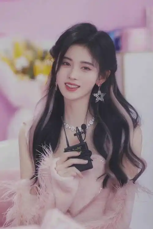 原创鞠婧祎10年前旧照被扒颜值再次被吐槽我却看到了她身上的力量