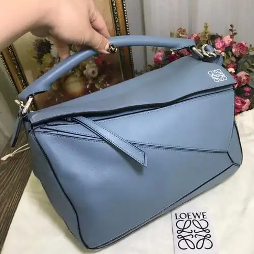 高端品牌罗意威包包网站,loewe是什么品牌?-世界之表