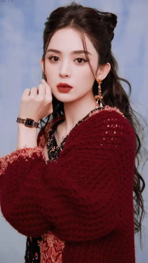 古力娜扎vogue活动造型写真