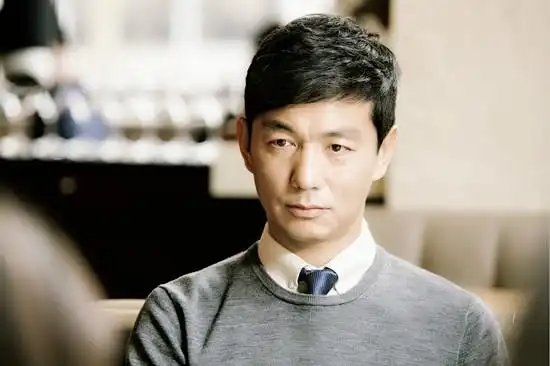 邢佳栋《剩者为王》剧照.