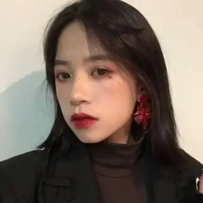 乔可爱高冷御姐女头像我不是在等天亮只是等不到你的晚安