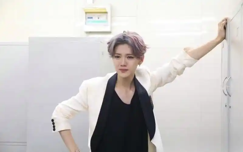 【鹿晗】老高烟藕唠叮电台提及一巡二巡演唱会cut