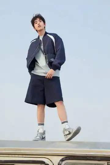 【周杰伦上脚 dior aj1!自称「全亚洲最速上脚」!