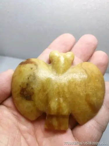 以前收到红山文化玉鹰