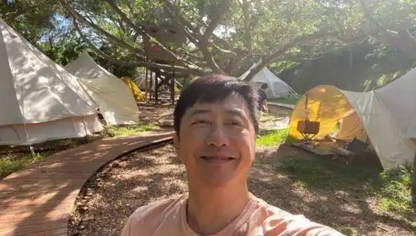 伊能静儿子再秀女装,女生看了都自叹不如_哈利_网友_账号